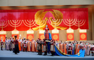 scénographie en extérieur, NABUCCO, Mecklenburgisches Saatstheather Schwerin 2014